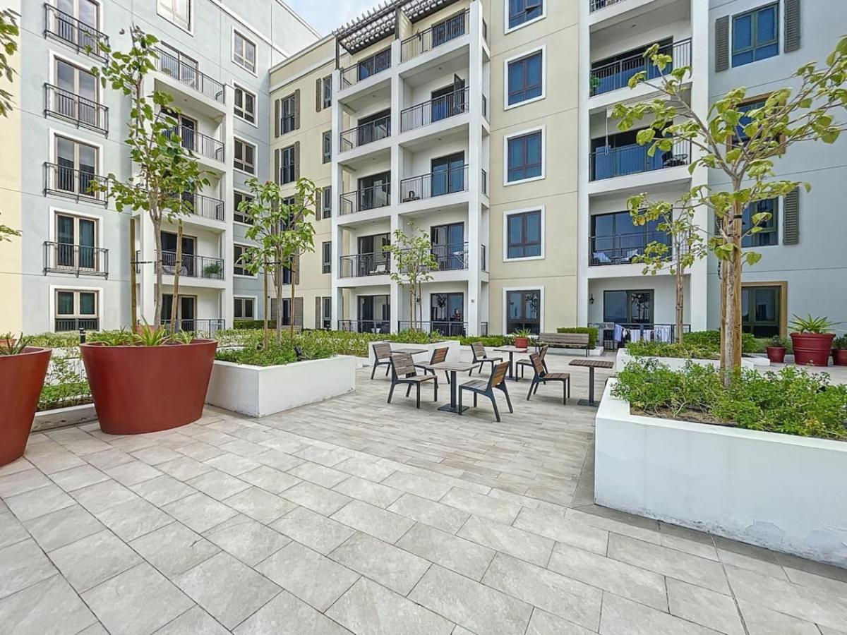 Apartment La Rive Building 2 - Locations Dubai